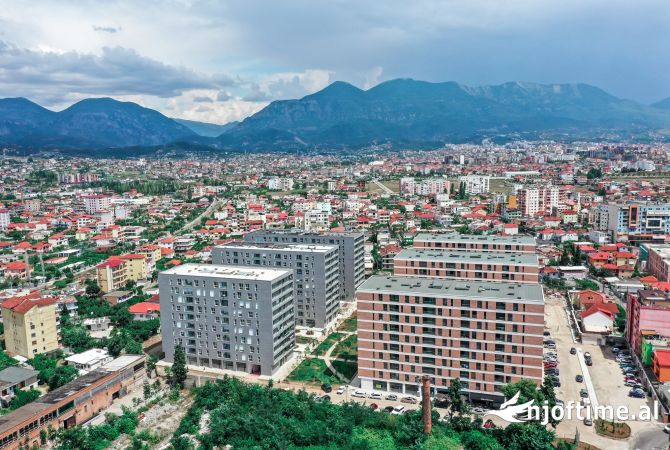 Shtepi me qera 2+1 ne Tirane - 725 Euro