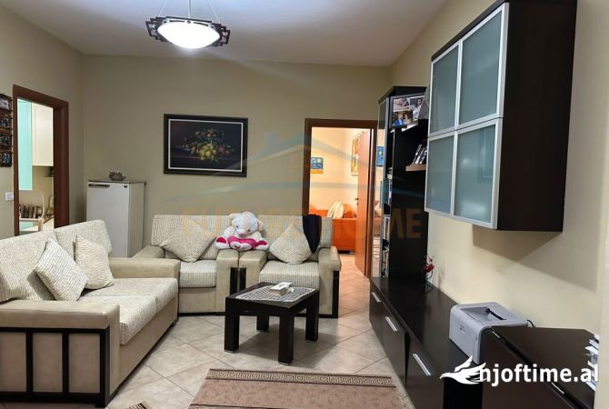 Shtepi ne shitje 2+1 ne Tirane - 160,000 Euro