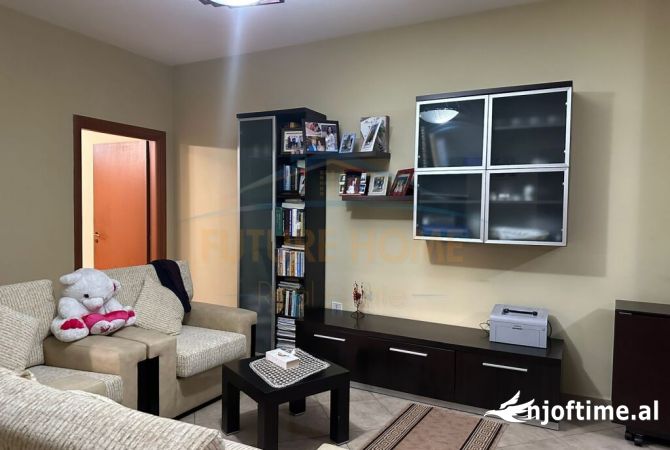 Shtepi ne shitje 2+1 ne Tirane - 160,000 Euro