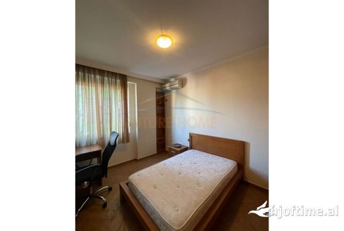 Shtepi me qera 2+1 ne Tirane - 800 Euro