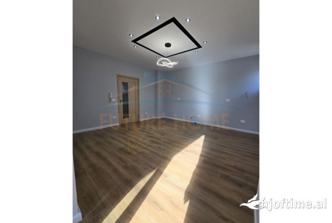 Shtepi ne shitje Apartament ne Tirane, 2+1, Mobilimi Bosh, pa mobiluar, Pagesa 108,000  Euro.