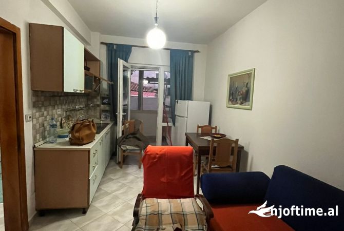 Shtepi me qera 2+1 ne Tirane - 500 Euro
