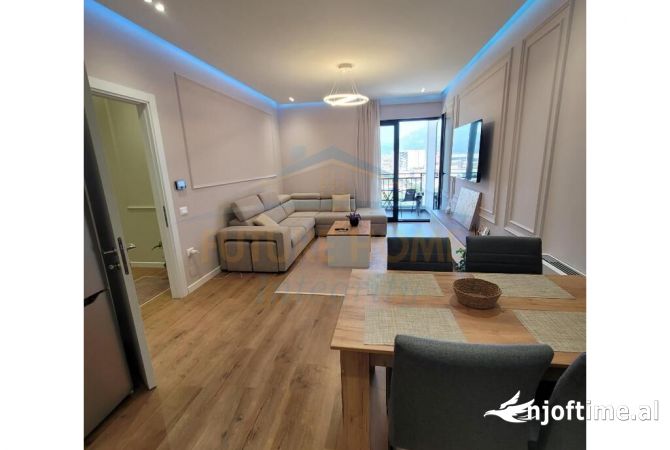 Shtepi me qera Apartament ne Tirane, 2+1, Mobilimi E mobiluar, Pagesa 800  Euro.