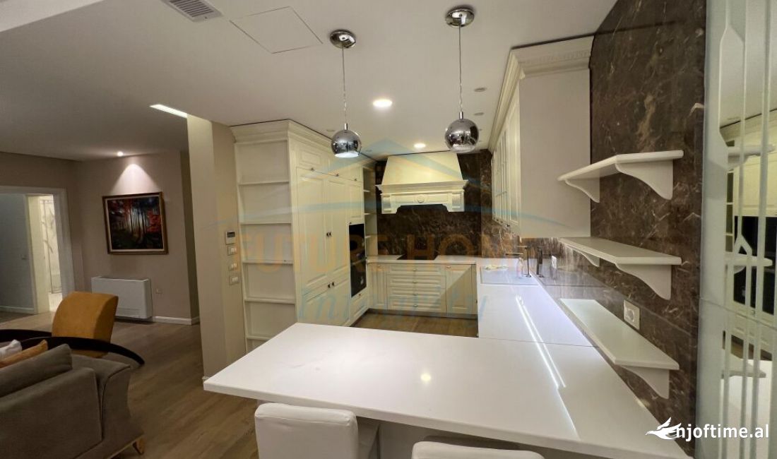 Shtepi me qera Apartament ne Tirane, 2+1, Mobilimi E mobiluar, Pagesa 800  Euro.