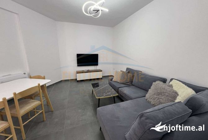 Shtepi me qera Apartament ne Tirane, 1+1, Mobilimi E mobiluar, Pagesa 500  Euro.