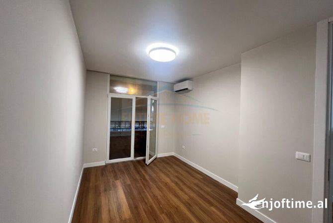 Ambient biznesi me qera 2+1 ne Tirane - 1,200 Euro