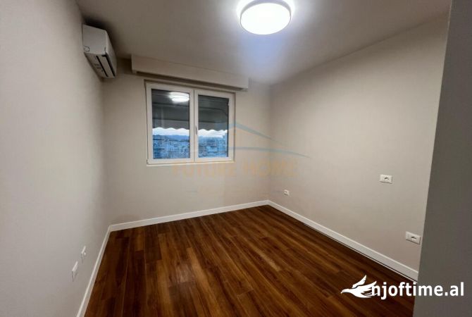 Jepet me Qera Per Zyra Apartament 2+1+2 ne Bllok. 