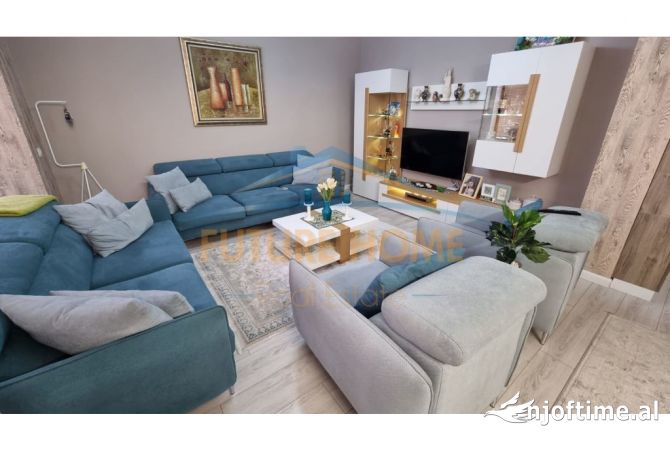 Shtepi me qera 3+1 ne Tirane - 1,200 Euro