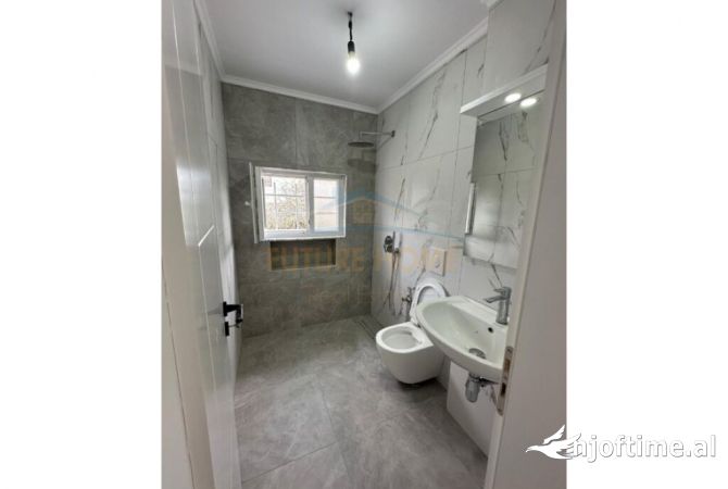 Shtepi ne shitje 1+1 ne Tirane - 75,000 Euro