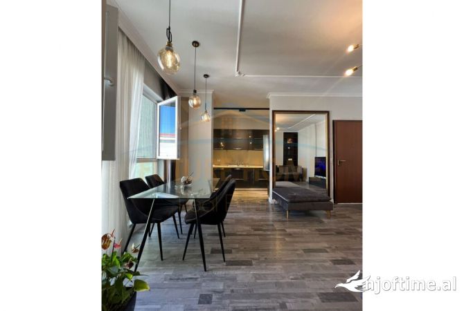 Shtepi ne shitje 2+1 ne Tirane - 230,000 Euro