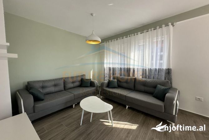 Shtepi me qera Apartament ne Tirane, 2+1, Mobilimi E mobiluar, Pagesa 600  Euro.