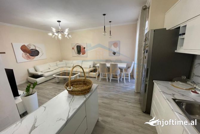 Shtepi me qera Apartament ne Tirane, 2+1, Mobilimi E mobiluar, Pagesa 600  Euro.