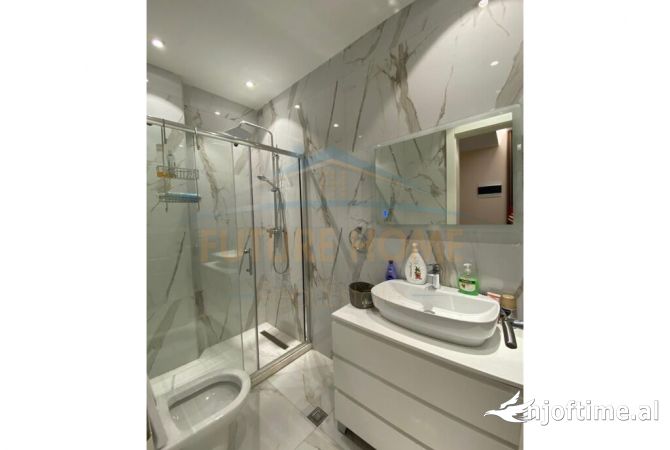 Shtepi me qera 2+1 ne Tirane - 600 Euro