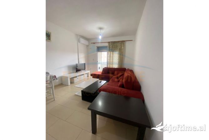 Shtepi me qera 1+1 ne Tirane - 400 Euro