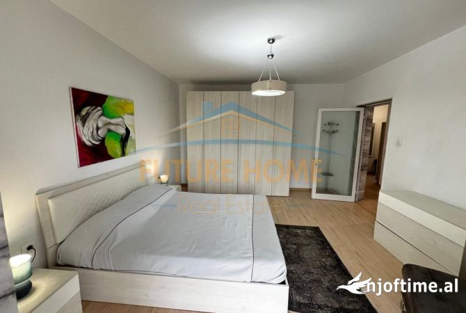 Shtepi me qera Apartament ne Tirane, 2+1, Mobilimi E mobiluar, Pagesa 880  Euro.