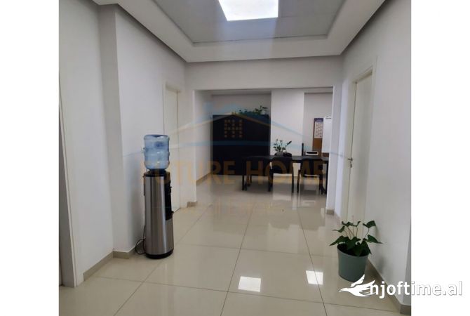 Ambient biznesi me qera 1+1 ne Tirane - 2,500 Euro