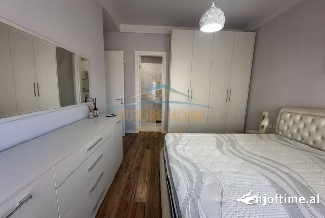 Shtepi me qera 2+1 ne Tirane - 1,200 Euro