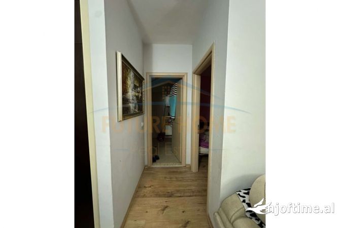 Shtepi ne shitje 1+1 ne Tirane - 100,000 Euro