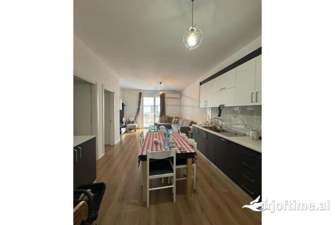 Shtepi ne shitje 2+1 ne Tirane - 210,000 Euro