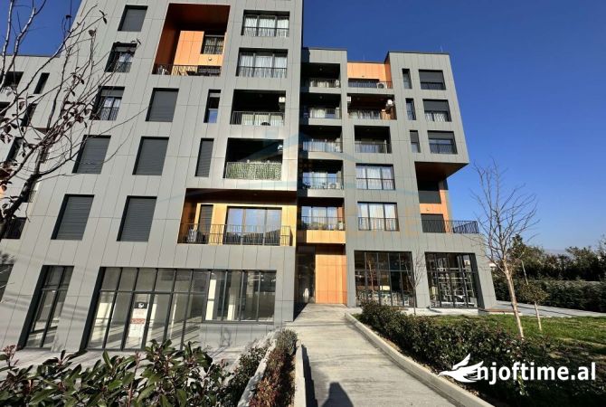 Shtepi me qera Apartament ne Tirane, 3+1, Mobilimi E mobiluar, Pagesa 700  Euro.