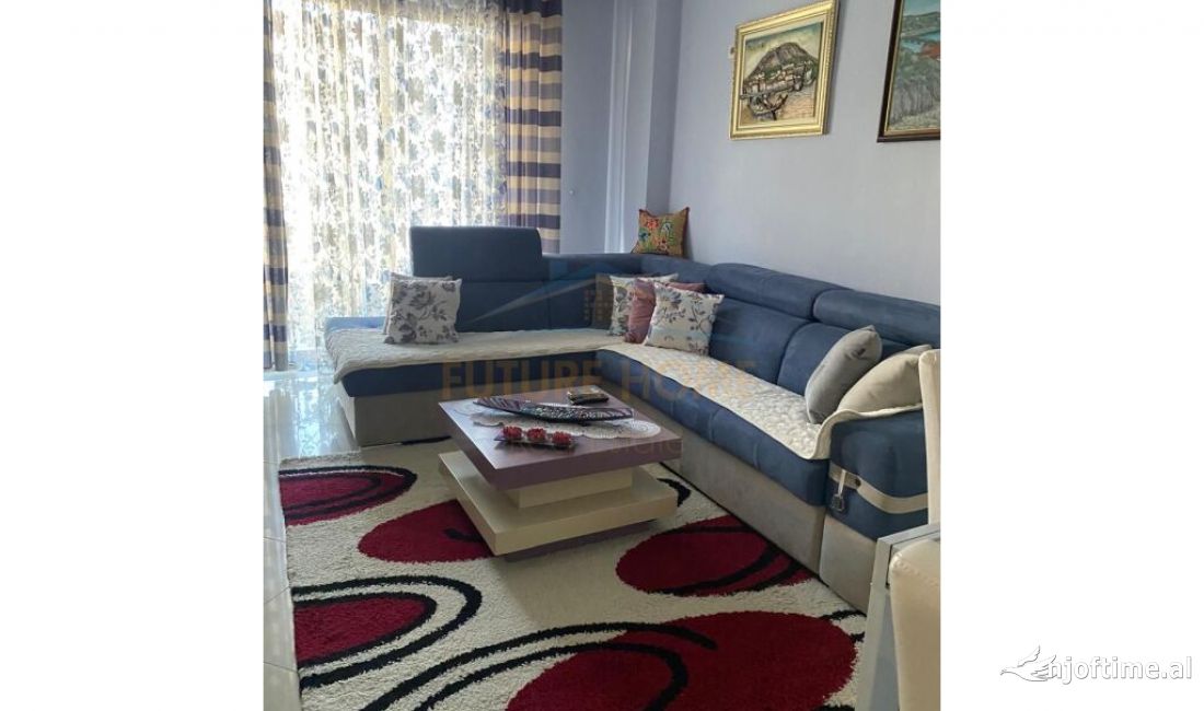 Shtepi ne shitje Apartament ne Tirane, 1+1, Mobilimi E mobiluar, Pagesa 95,000  Euro.