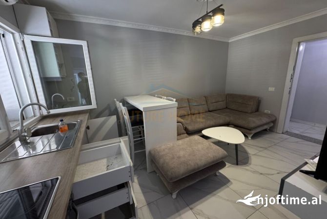 Shtepi me qera Apartament ne Tirane, 1+1, Mobilimi E mobiluar, Pagesa 600  Euro.