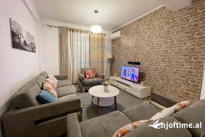 Shtepi me qera 2+1 ne Tirane - 600 Euro