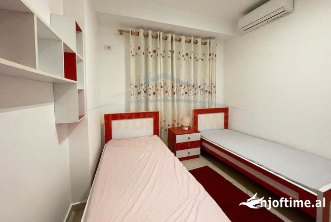 Shtepi me qera Apartament ne Tirane, 2+1, Mobilimi E mobiluar, Pagesa 600  Euro.