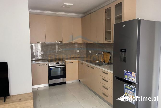 Shtepi ne shitje Apartament ne Tirane, 2+1, Mobilimi E mobiluar, Pagesa 185,000  Euro.