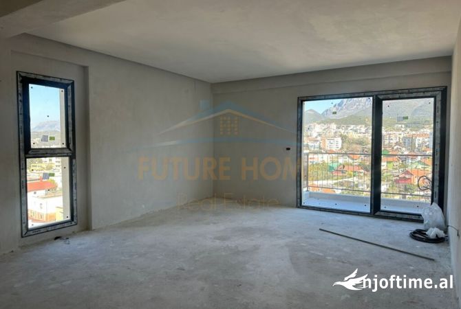 Shtepi ne shitje Apartament ne Tirane, 2+1, Mobilimi Bosh, pa mobiluar, Pagesa 155,000  Euro.