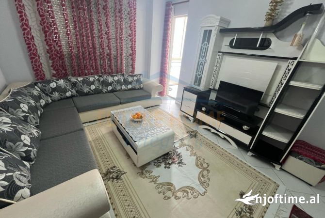 Shtepi me qera 2+1 ne Tirane - 450 Euro
