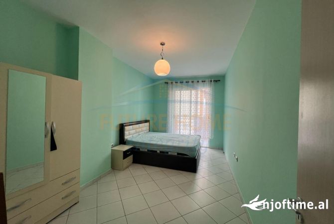 Shtepi me qera Apartament ne Tirane, 2+1, Mobilimi E mobiluar, Pagesa 450  Euro.