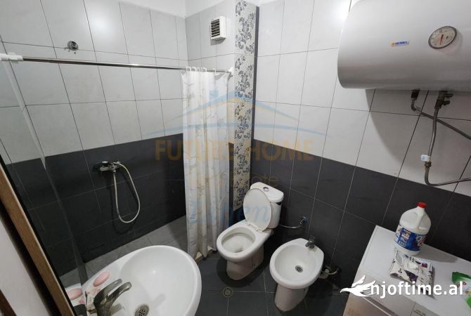 Shtepi me qera Apartament ne Tirane, 2+1, Mobilimi E mobiluar, Pagesa 450  Euro.