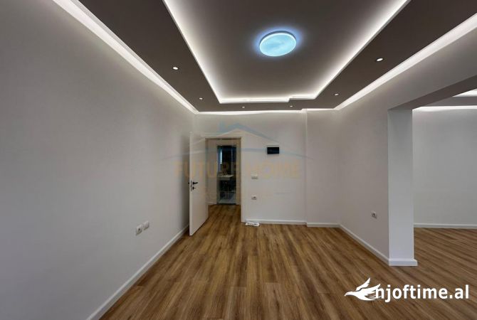 Ambient biznesi me qera 3+1 ne Tirane - 900 Euro