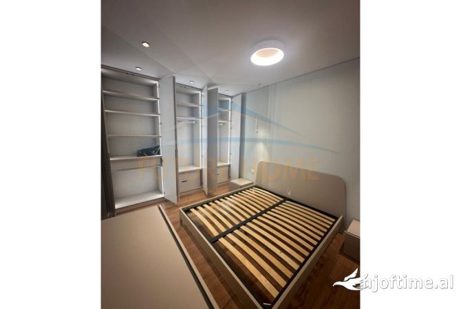 Shtepi me qera 2+1 ne Tirane - 700 Euro