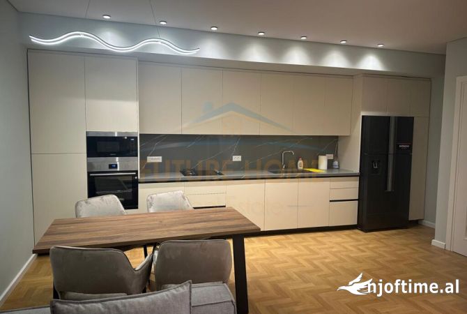 Shtepi me qera Apartament ne Tirane, 2+1, Mobilimi E mobiluar, Pagesa 700  Euro.