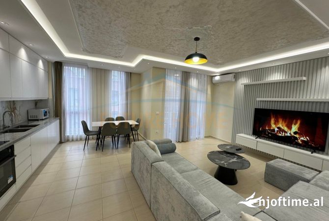 Shtepi me qera Apartament ne Tirane, 2+1, Mobilimi E mobiluar, Pagesa 750  Euro.