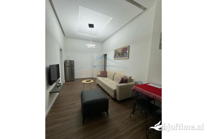 Shtepi ne shitje 1+1 ne Tirane - 82,000 Euro