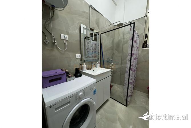 Shtepi ne shitje Apartament ne Tirane, 1+1, Mobilimi E mobiluar, Pagesa 82,000  Euro.