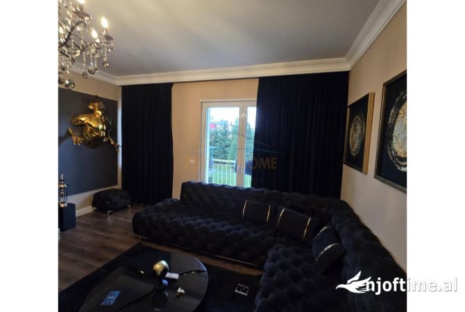 Shtepi ne shitje 2+1 ne Tirane - 330,000 Euro