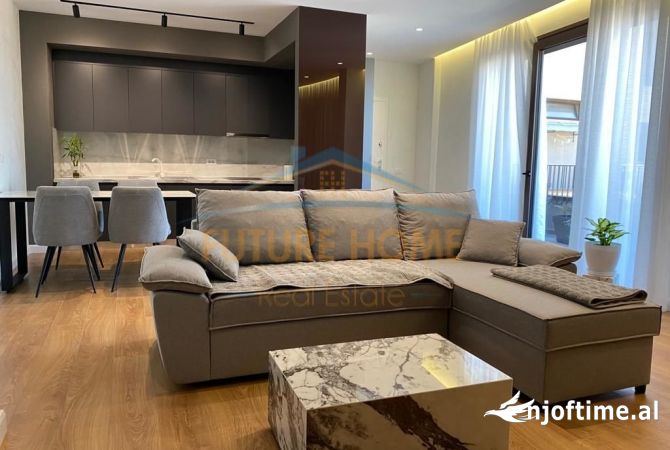 Shtepi me qera 2+1 ne Tirane - 1,700 Euro
