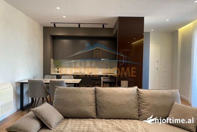 Shtepi me qera 2+1 ne Tirane - 1,700 Euro
