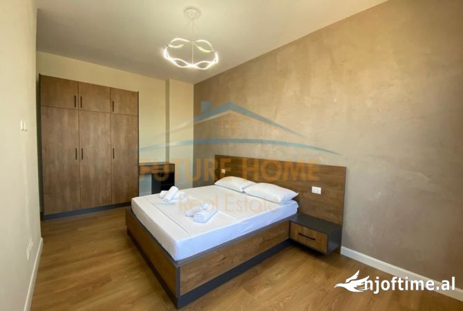 Shtepi me qera 2+1 ne Tirane - 1,700 Euro