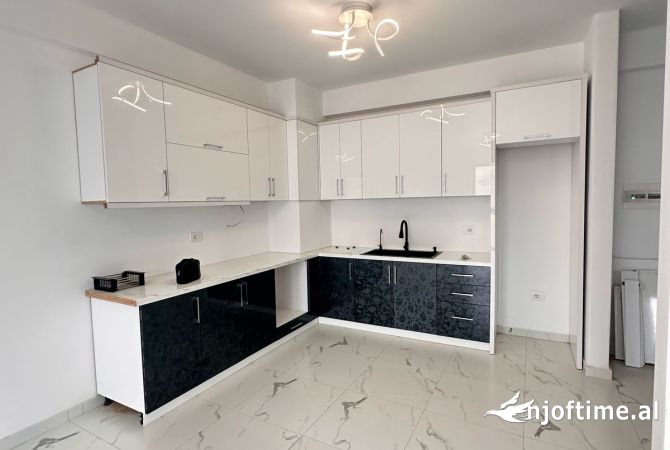 Shtepi ne shitje 1+1 ne Tirane - 120,000 Euro