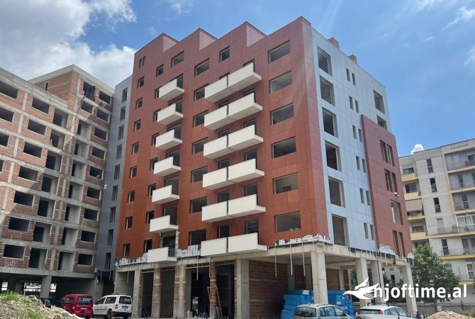 Shtepi ne shitje Apartament ne Tirane, 1+1, Mobilimi Bosh, pa mobiluar, Pagesa 120,000  Euro.