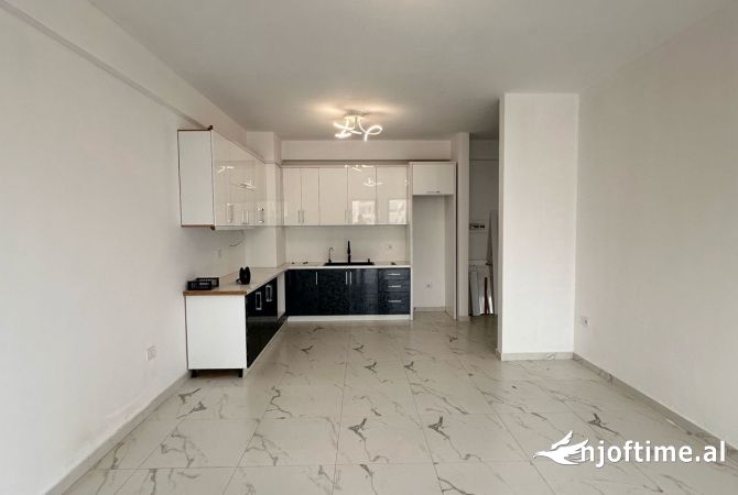 Shtepi ne shitje 1+1 ne Tirane - 120,000 Euro