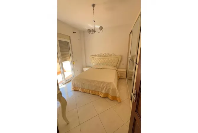 Shtepi me qera 3+1 ne Durres - 650 Euro