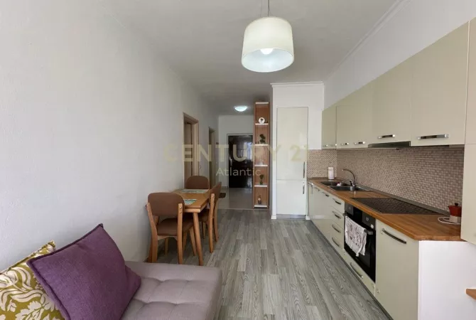 Shtepi me qera 1+1 ne Durres - 330 Euro