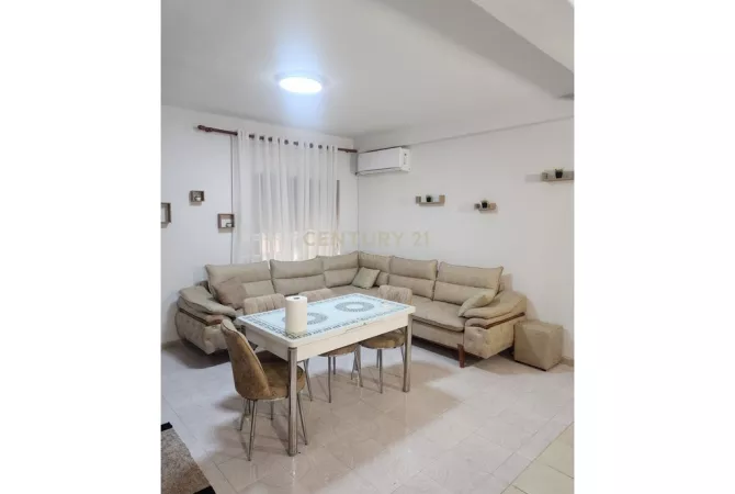 Shtepi me qera 1+1 ne Durres - 420 Euro