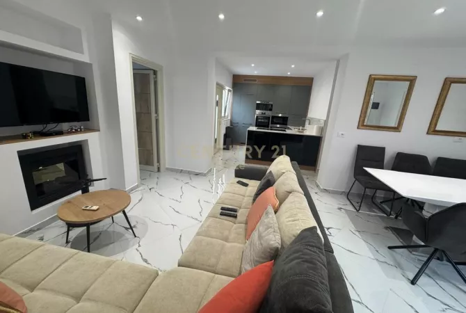 Shtepi me qera 2+1 ne Tirane - 600 Euro